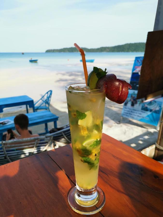 Lucky Sun Saracen Bay Hostel Ко Ронг Санлоем Екстериор снимка